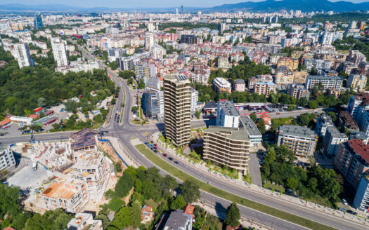 Тристаен апартамент с престижна локация на бул. „Симеоновско шосе“