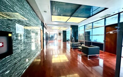 Просторен офис под наем в луксозна сграда – кв. Павлово, София