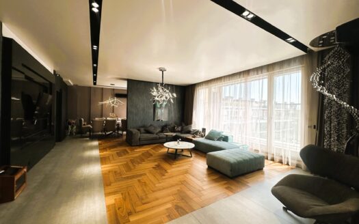 Луксозен 5-стаен пентхаус за продажба във Флора Гардън, Манастирски ливади