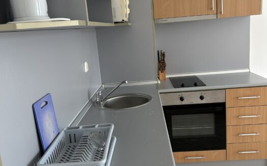 Обзаведен 3-стаен апартамент за продажба в к-с Силвър Спрингс, Слънчев бряг